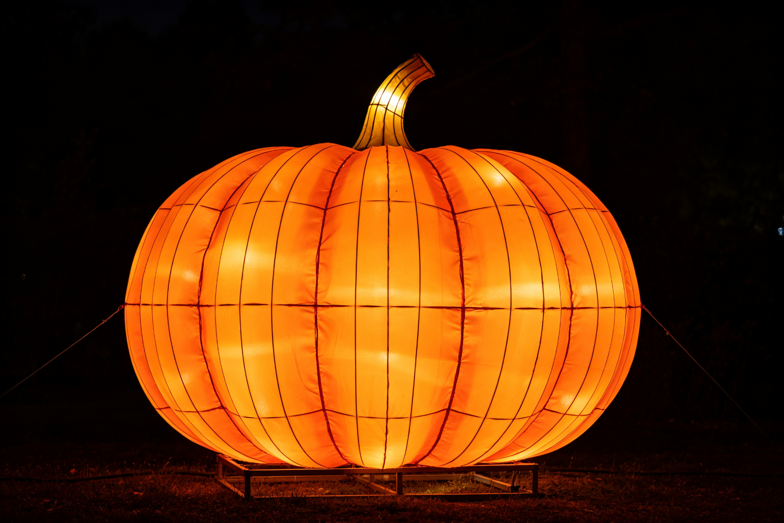 The Art of Combining Traditional and Modern Lantern Styles - Design Inspiration article by Zedong Lantern Festival