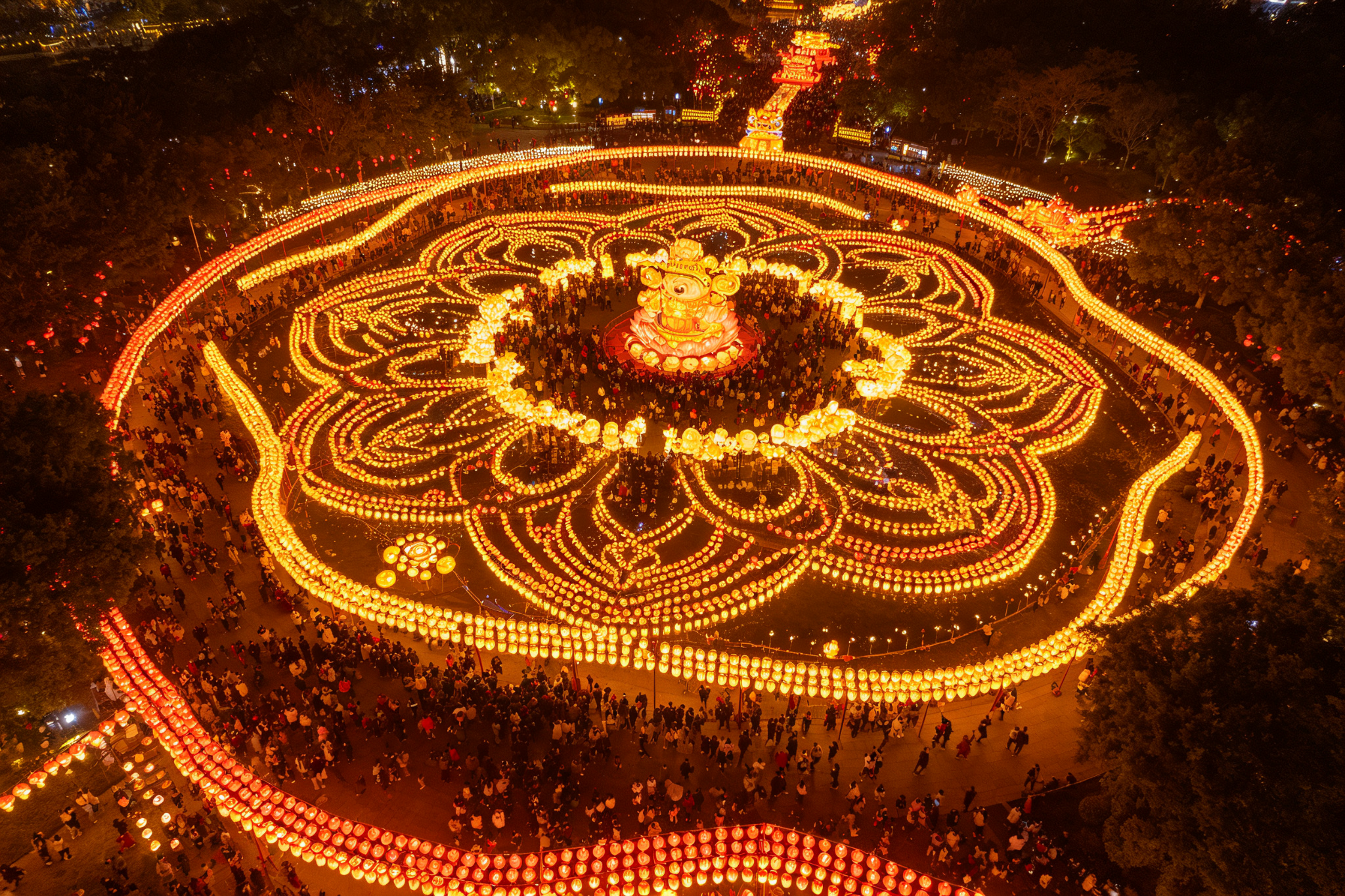Accessibility Considerations for Lantern Events - Event Planning article by Zedong Lantern Festival