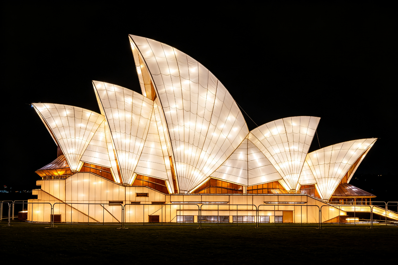 Sydney Opera House Lantern Display (ZD-096) - World Landmark Lanterns by Zedong, dimensions 400x200x250cm
