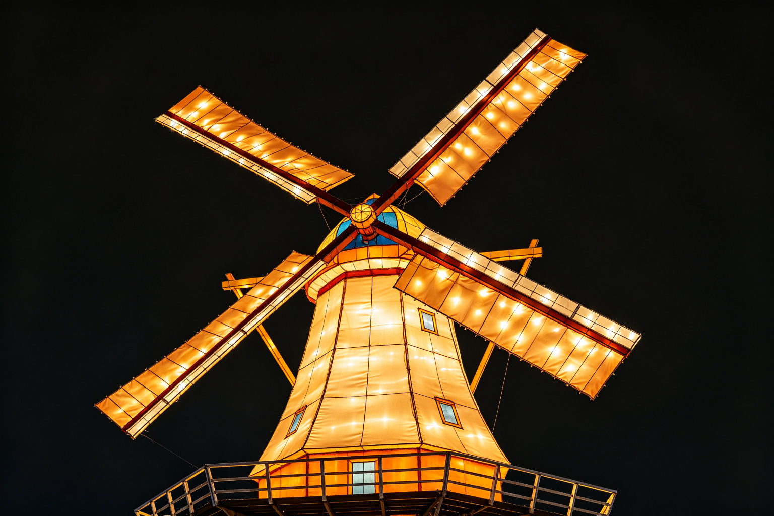 Dutch Windmill Lantern Display (ZD-112) - World Landmark Lanterns by Zedong, dimensions 200x200x400cm