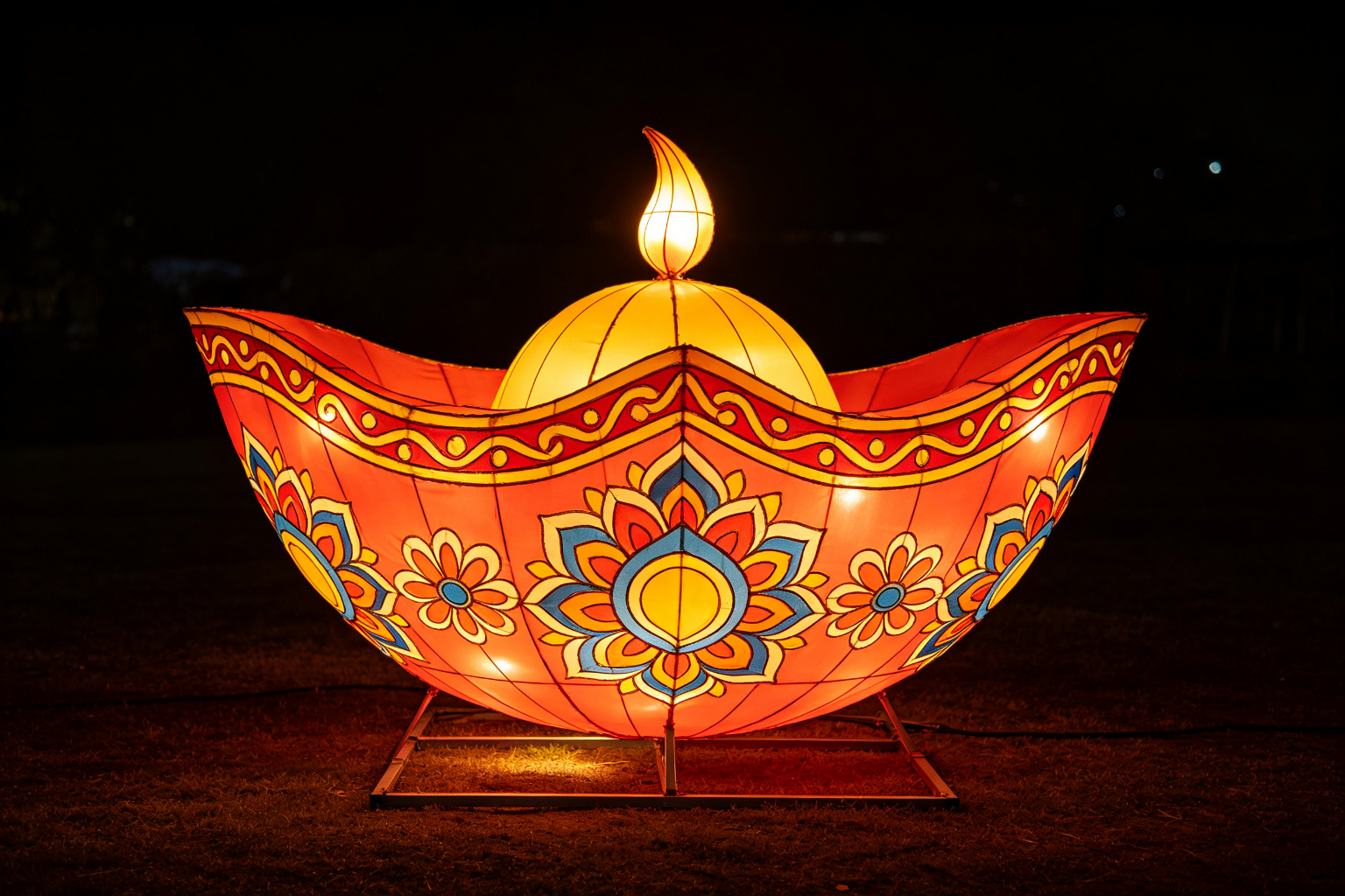 Diwali Diya Lantern Display (ZD-125) - Festival & Holiday Lanterns by Zedong, dimensions 200x200x100cm