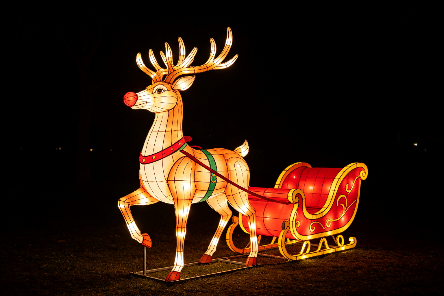 Christmas Reindeer Lantern Display (ZD-129) - Festival & Holiday Lanterns by Zedong, dimensions 300x100x250cm