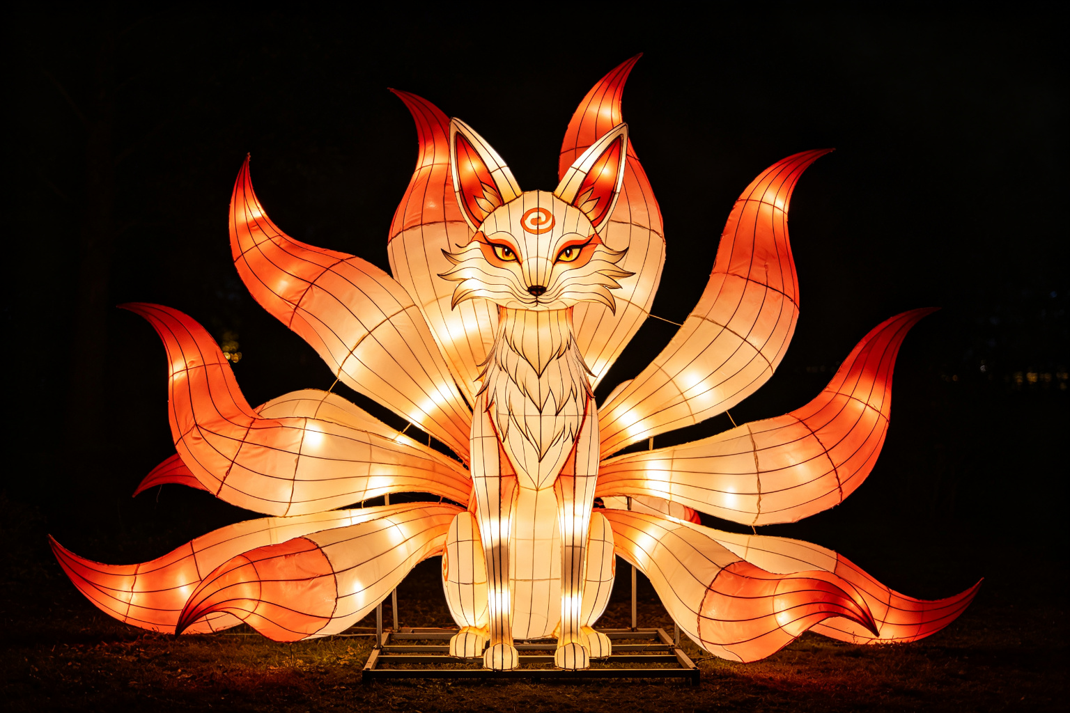 Japanese Kitsune Lantern Display (ZD-161) - Mythology & Character Lanterns by Zedong, dimensions 300x120x250cm